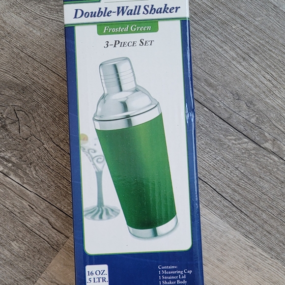 Double-Wall Shaker - Picture 1 of 2